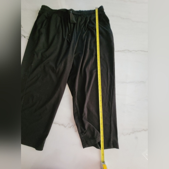 Tarse Black Capri Jogger Pants with Elastic Waistband Relaxed Fit Size Medium - Picture 5 of 10